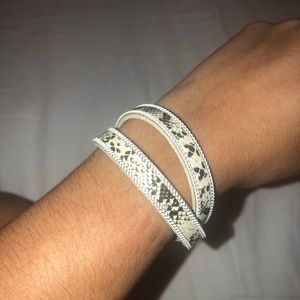 Snake bracelet